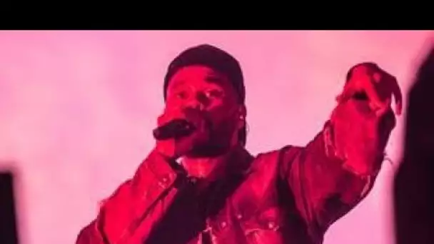 Pourquoi The Weeknd est apparu le visage tuméfié et bandé aux American Music Awards