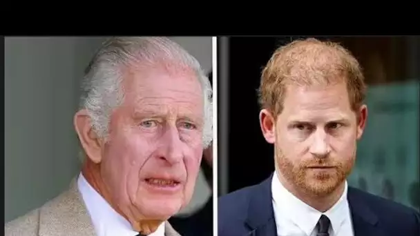 Le roi Charles ne s'attend pas à des excuses de la part du prince Harry "têtu", selon des initiés