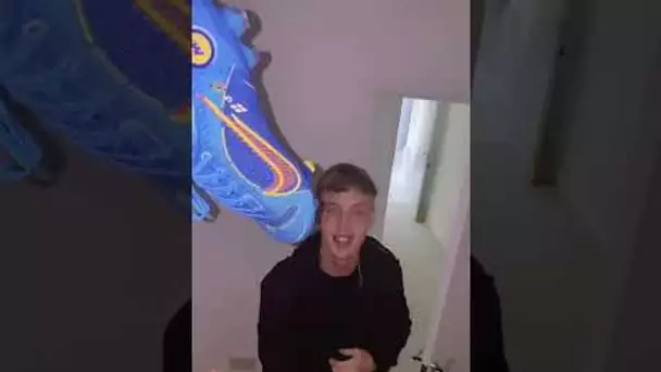 Cole Palmer est aussi bon sur le terrain que devant un micro ! 🤣🤣