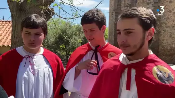 Gaspard, Dimes, Alexandre et Mathieu (Confrérie de Saint Spyridon) - Pâques à Cargèse