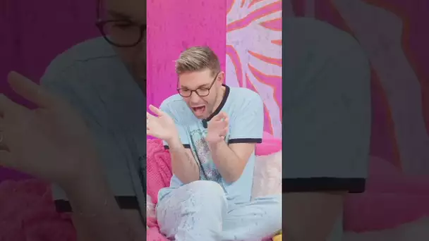 Aspergé par @nicolas.waldorf 💦  #aja #samzirah #talkshow