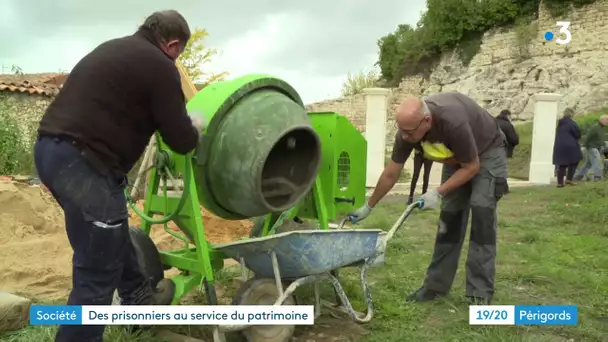 Des prisonniers sur le chantier de restauration de la maison du patrimoine de Grignols