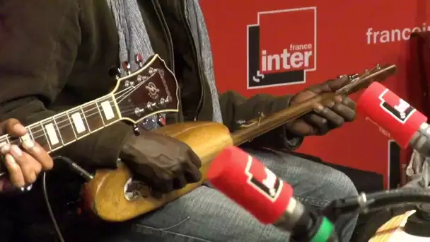Tiken Jah Fakoly reprend "War" de Bob Marley dans Boomerang