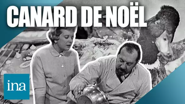 Canard en gelée et gâteau de Noël de Raymond Oliver 🦆🍰 | INA Les recettes vintage