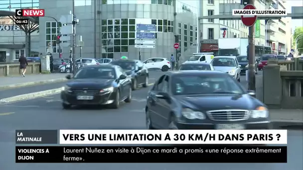 Anne Hidalgo s'engage à renforcer sa politique anti-voiture