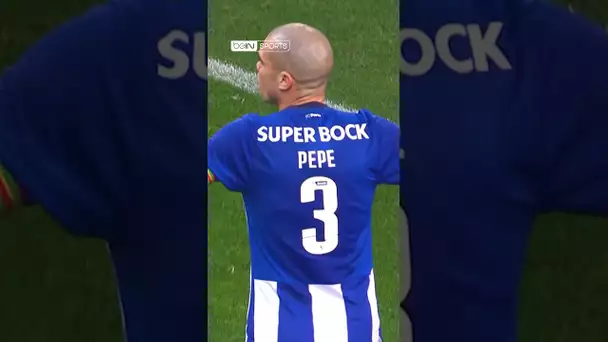 🤯 Le CSC complètement lunaire de Pepe ! #Action #Football #Soccer #FCPorto #Fail