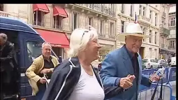 [Les acteurs de la série Dallas : vente de bienfaisance à Paris]