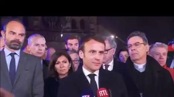 Emmanuel Macron devant Notre-Dame de Paris: "cette cathédrale, nous la rebâtirons"