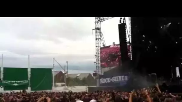 DIonysos porte par la foule de rock en Seine 2012