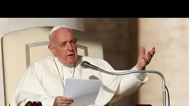 "Urbi et orbi" : le pape appelle à "un cessez-le-feu mondial et immédiat" face au Covid-19