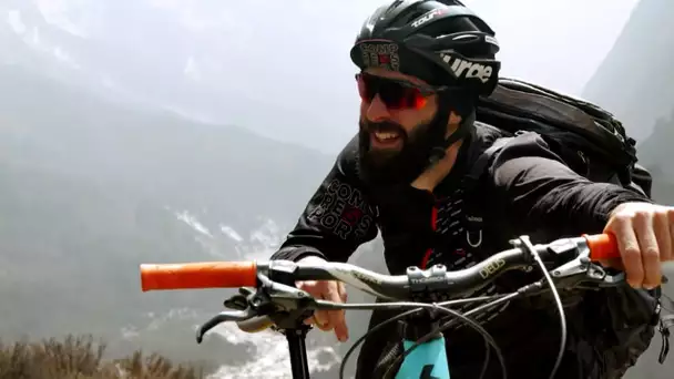 Rêve d’Himalaya : il défie à vélo le toit du monde