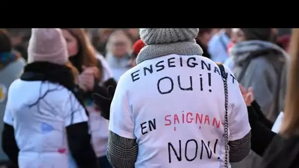 Confinement en France : les enseignants protestent contre la gestion de la crise sanitaire