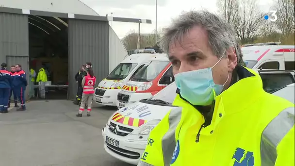 Coronavirus : dix patients en réanimation transférés par hélicoptère d'Amiens au CHU de Lille