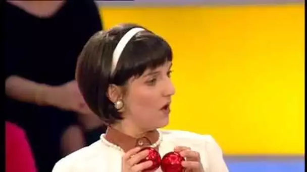 Florence Foresti - Anne-Sophie de la Coquillette : Croire au Père Noël - On a tout essayé