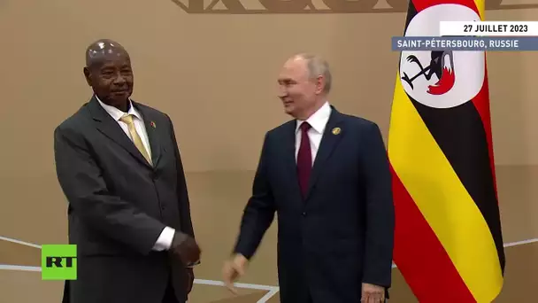 Russie-Afrique : Poutine rencontre le président de la République d'Ouganda