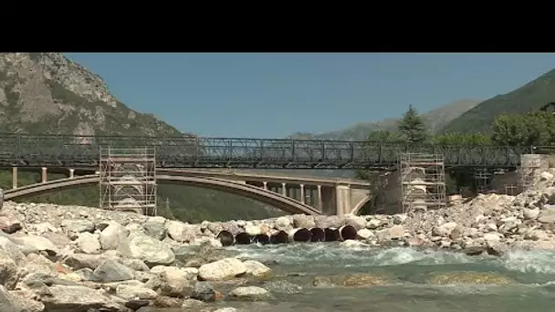 Dix mois après la tempête Alex, Roquebillière retrouve sa passerelle piétonne