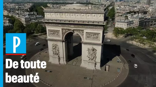 2 minutes des Champs-Elysées vides et de Paris vus du ciel