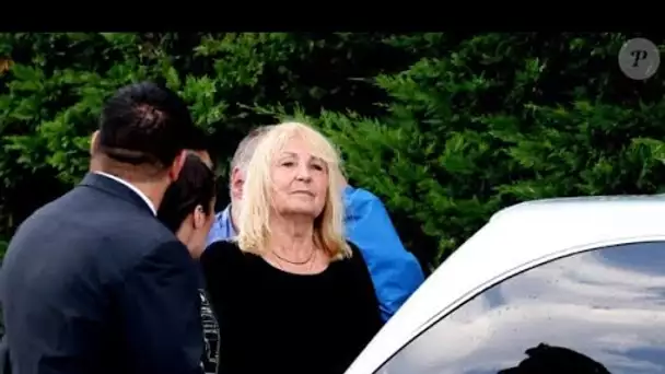 VIDEO Mort de Gérard Leclerc : Sa veuve Julie toujours effondrée 6 mois après, "c'est dur après 40