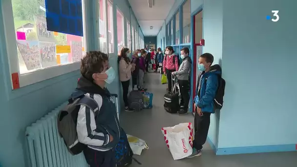 Covid-19 : rentrée des classes à l'école primaire Jean Jaurès au Versoud en Isère
