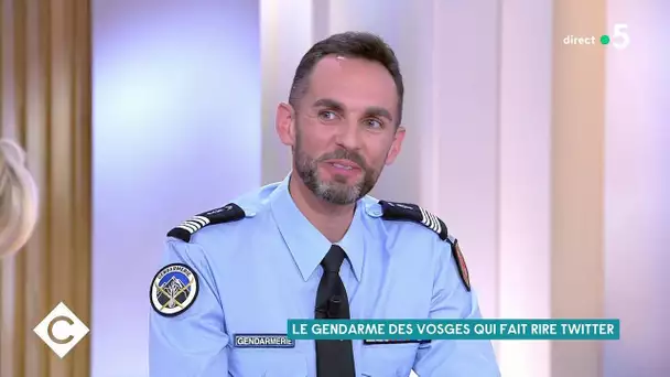 Le gendarme des Vosges qui fait rire Twitter - C à Vous - 27/05/2021