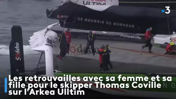 Les retrouvailles avec sa femme et sa fille pour le skipper Thomas Coville sur l'Arkea Ulltim