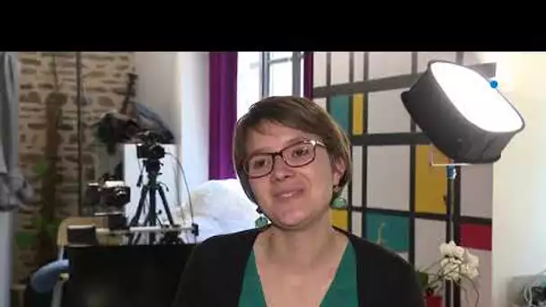 Chaque jour la maîtresse donne rendez-vous à ses élèves sur sa chaîne Youtube