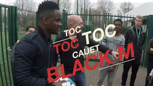 Toc toc toc part 1 : Cauet et Black M s&#039;incrustent dans un stade de foot - C&#039;Cauet sur NRJ