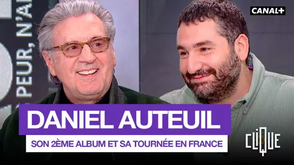 La leçon d'élégance de Daniel Auteuil sur le plateau de Clique  - CANAL+