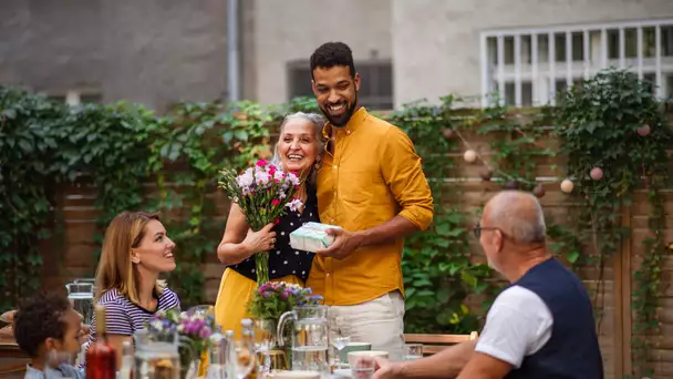 Fête des mères : 5 cadeaux pour qu'elle prenne enfin du temps pour elle