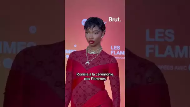 Ronisia à la cérémonie des Flammes.