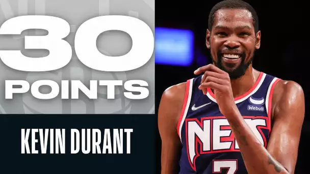 KD Makes it Look TOO EASY & Takes #1 Spot in PPG! (11-12 in 3Q)