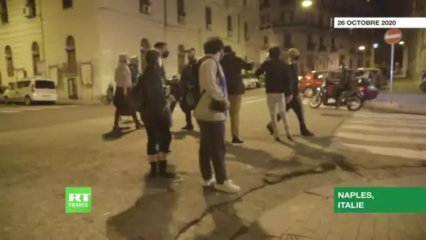 Naples : des manifestants réclament la liberté face aux restrictions anti-Covid en Italie