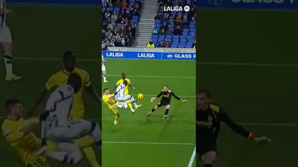 ALBERTO MORENO 😳 #skills #villarrealcf