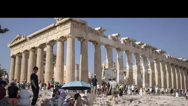 La Grèce prend des mesures contre Cerberus : l'Acropole ferme ses portes entre midi et 17h