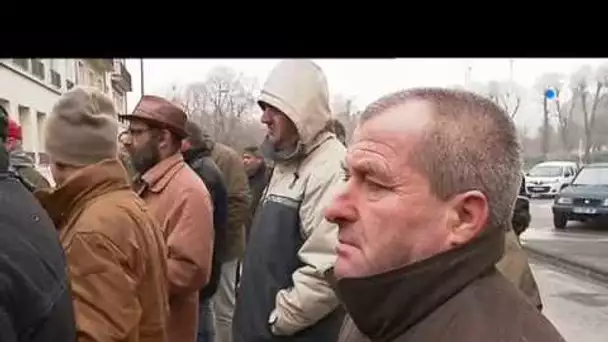 Autun : des agriculteurs manifestent contre la baisse des cours de la viande