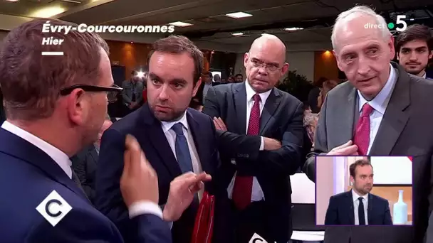 Macron : les coulisses du grand débat - C à Vous - 05/02/2019