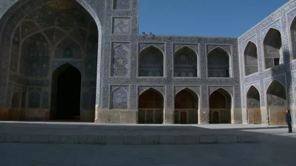 MONUMENTS SACRES   Mosquées arts et espaces extrait02