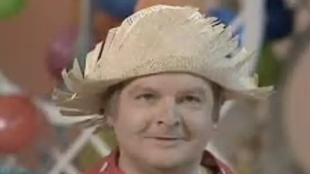 Benny Hill - Le musicien