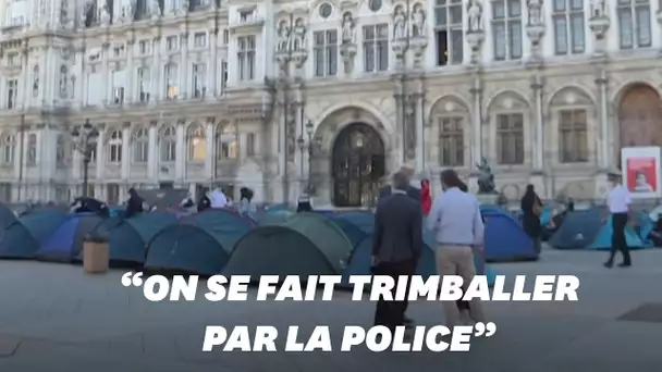 À Paris, des familles de migrants dorment devant la mairie pour réclamer un hébergement