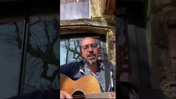 EXTRAIT DE GIBE artiste qui chante par solidarité