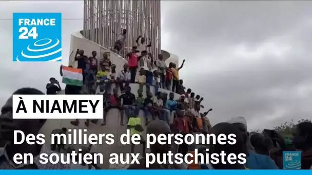 Niger : à Niamey, des milliers de personnes ont manifesté en soutien aux putschistes • FRANCE 24
