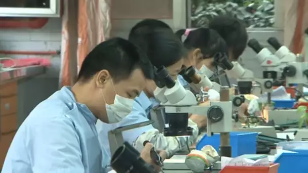 Même nos dentiers sont fabriqués en Chine