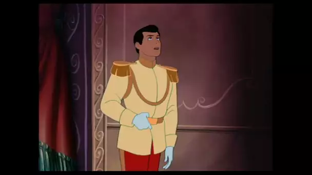 Cendrillon : Extrait 3 VF - L&#039;entrée de Cendrillon I Disney