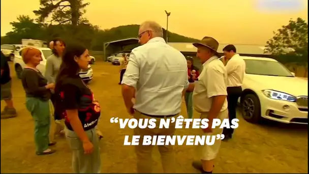 Le Premier ministre australien pris à partie par les habitants d'une commune victime des incendies