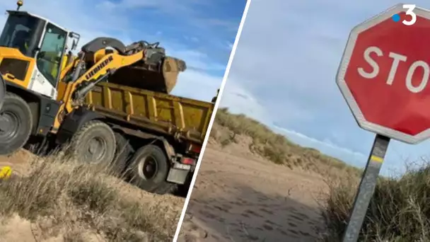 Vents violents. Une route complètement recouverte par du sable