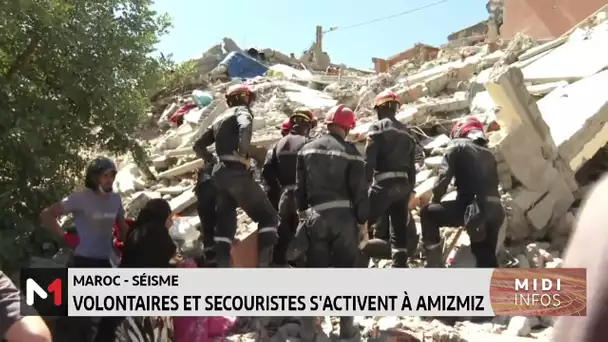 Maroc-séisme: volontaires et secouristes s´activent à Amzmiz