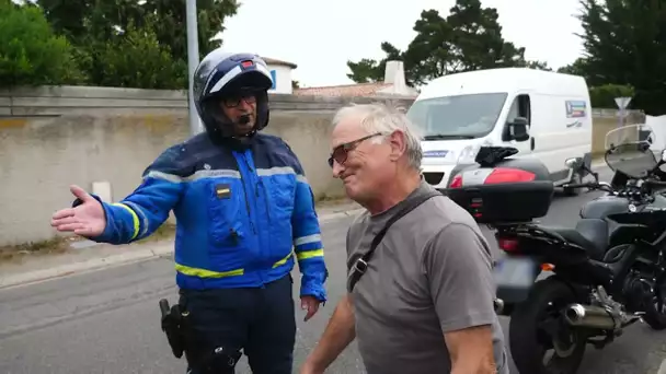 La police roule en moto banalisée