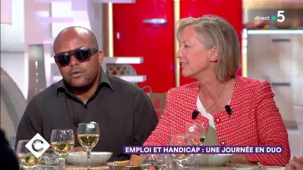 Emploi et handicap : une journée en duo ! - C à Vous - 16/05/2019
