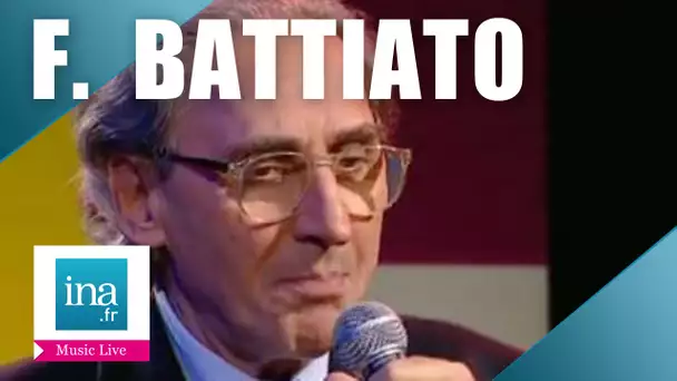 Franco Battiato "Come away death" (live officiel) | Archive INA