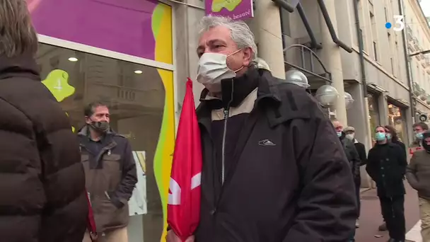 Saône-et-Loire : 500 manifestants dans les rues de Chalon-sur-Saône contre la loi sécurité globale